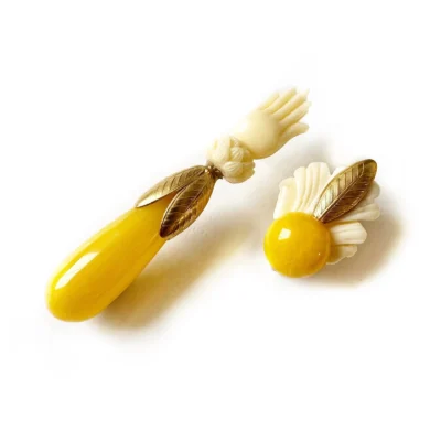 curiosity earrings