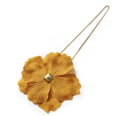 big flower faceted yellow necklace