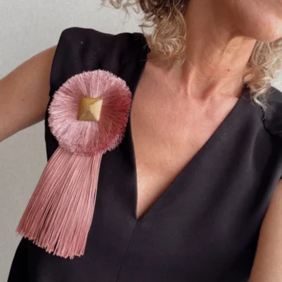 Amélie brooch